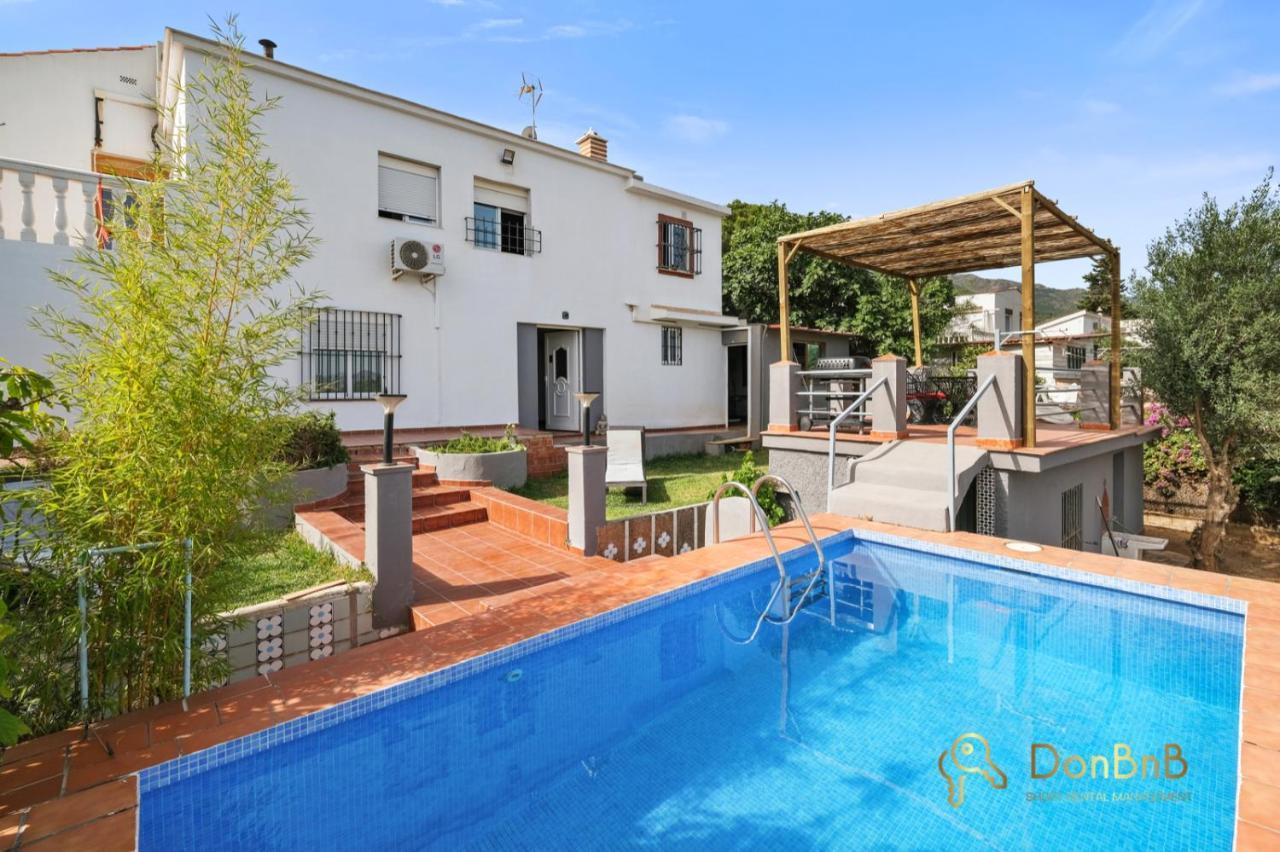 Casa De 2 Dormitorios Con Piscina Privada Y Desayuno Incluido En Alhaurin อาเลาริน เดลา ตอร์เร ภายนอก รูปภาพ