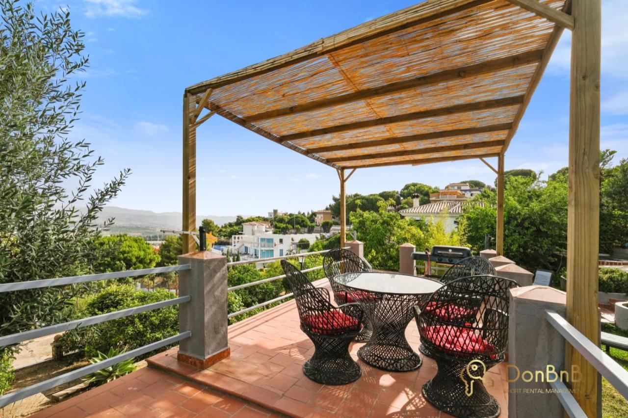 Casa De 2 Dormitorios Con Piscina Privada Y Desayuno Incluido En Alhaurin อาเลาริน เดลา ตอร์เร ภายนอก รูปภาพ