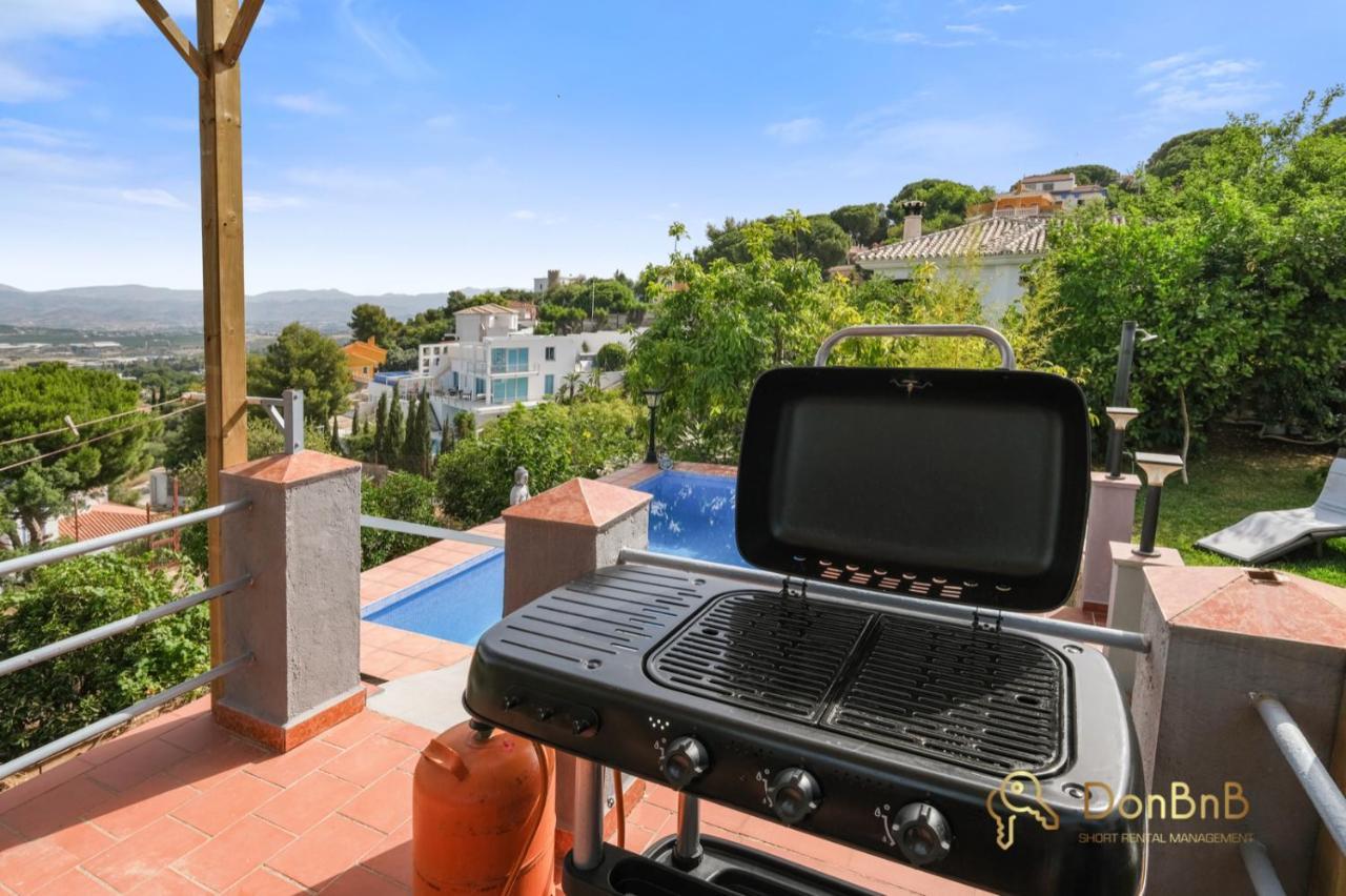 Casa De 2 Dormitorios Con Piscina Privada Y Desayuno Incluido En Alhaurin อาเลาริน เดลา ตอร์เร ภายนอก รูปภาพ