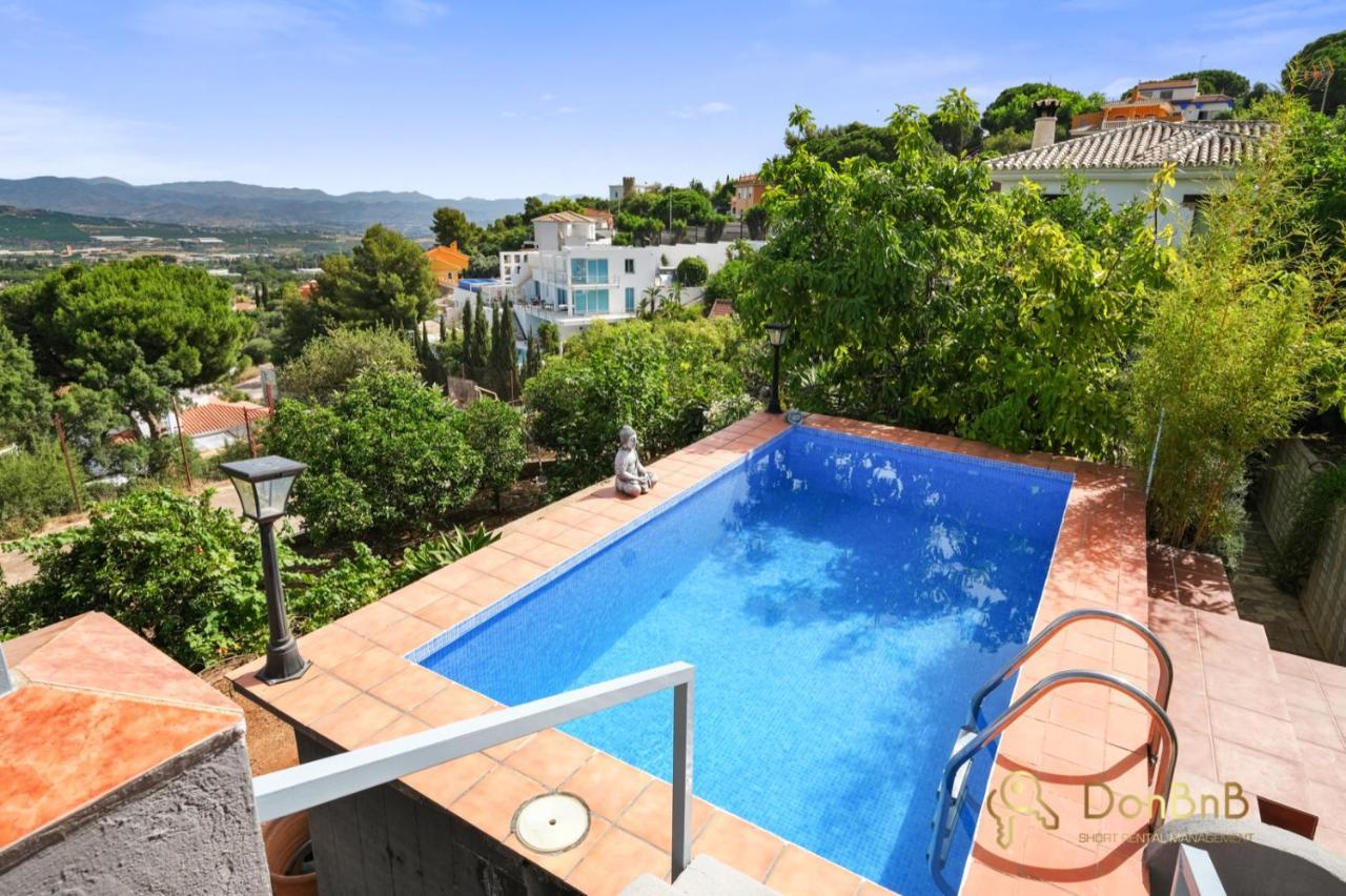 Casa De 2 Dormitorios Con Piscina Privada Y Desayuno Incluido En Alhaurin อาเลาริน เดลา ตอร์เร ภายนอก รูปภาพ