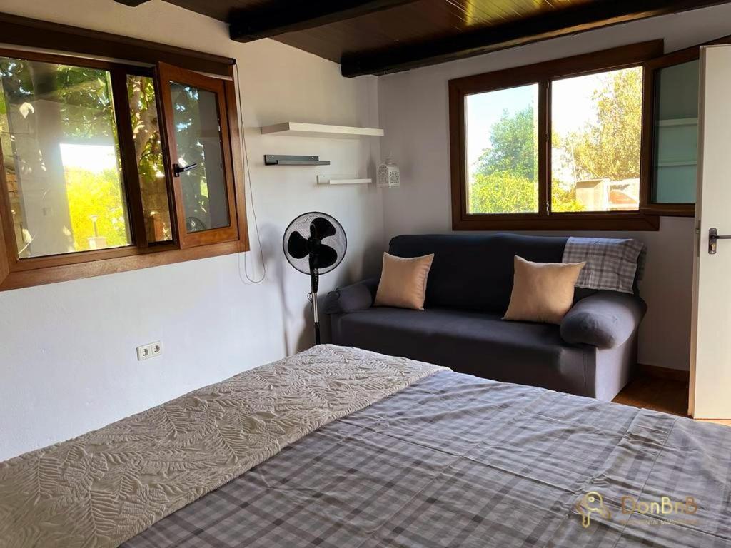 Casa De 2 Dormitorios Con Piscina Privada Y Desayuno Incluido En Alhaurin อาเลาริน เดลา ตอร์เร ภายนอก รูปภาพ